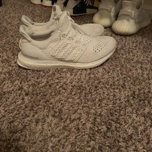 Ultraboost cloud white!